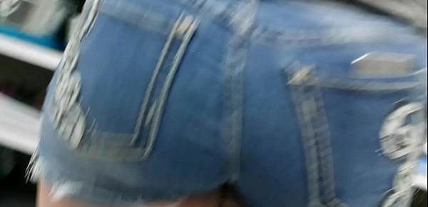  Ass short jeans 17-03-19